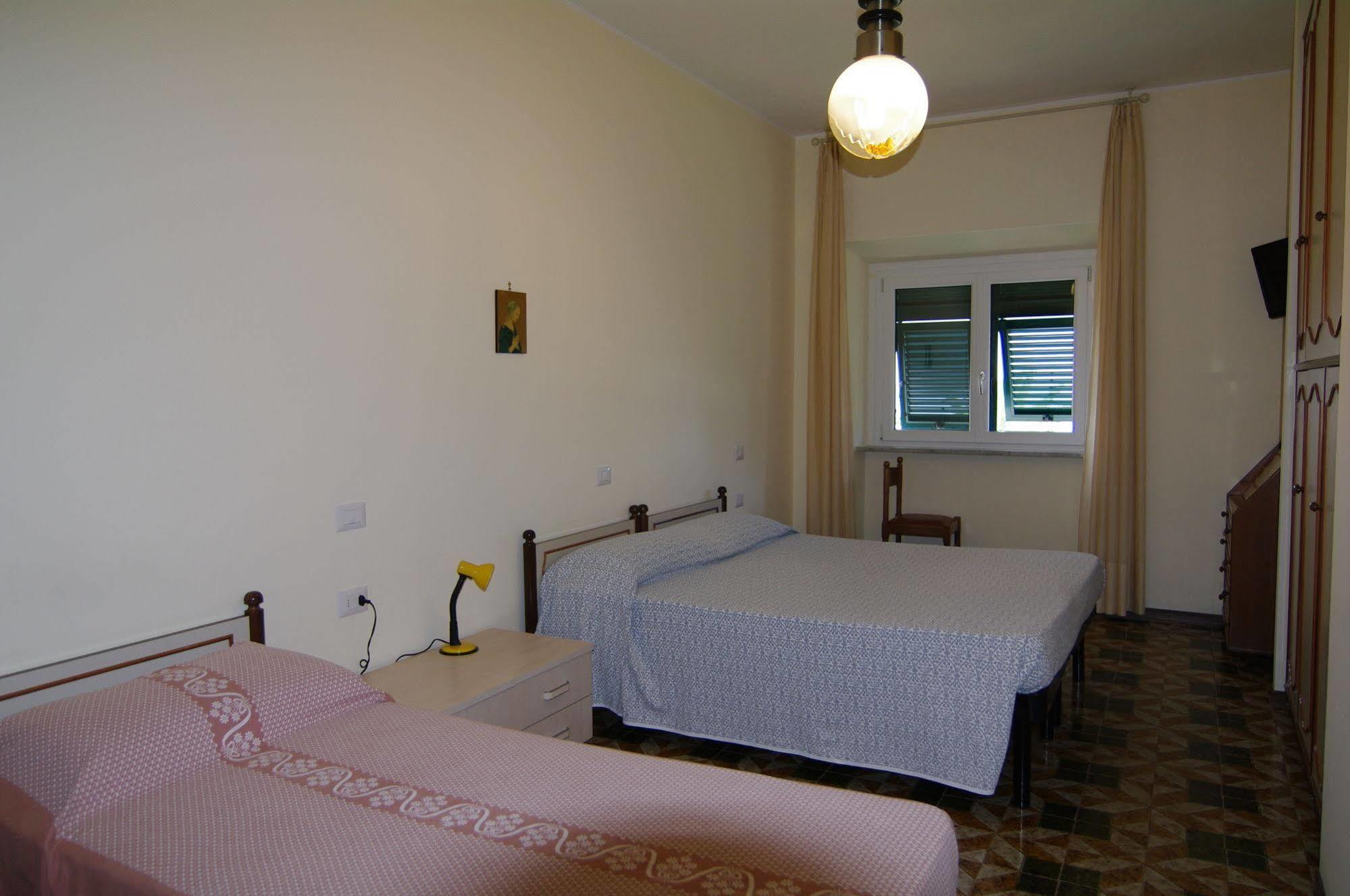Albergo Madri Pie Noli Exterior foto
